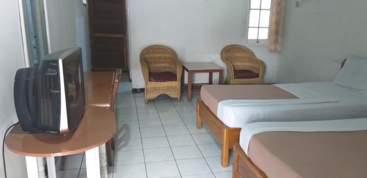 Intan Hotel Purwakarta Exterior foto