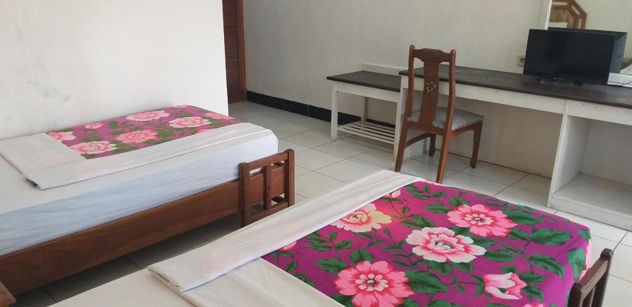 Intan Hotel Purwakarta Exterior foto