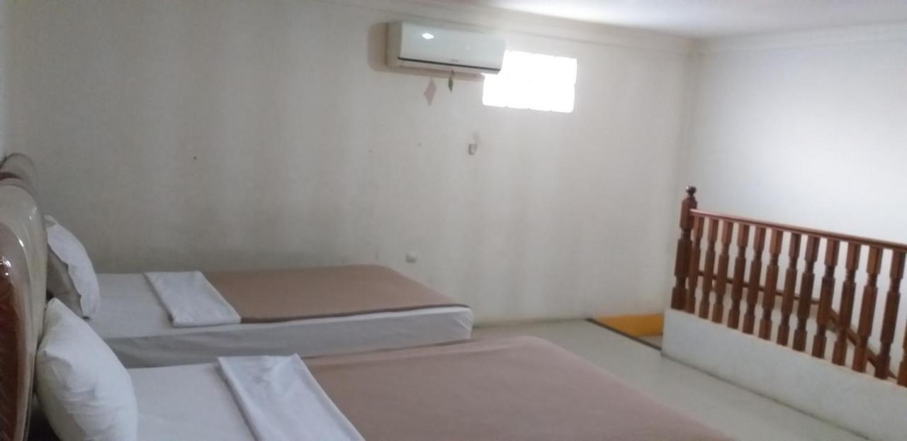 Intan Hotel Purwakarta Exterior foto