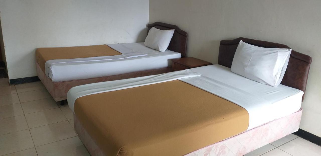 Intan Hotel Purwakarta Exterior foto